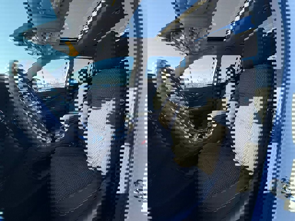 Used 2023 GMC Acadia SLE w/ Driver Convenience Package image 19