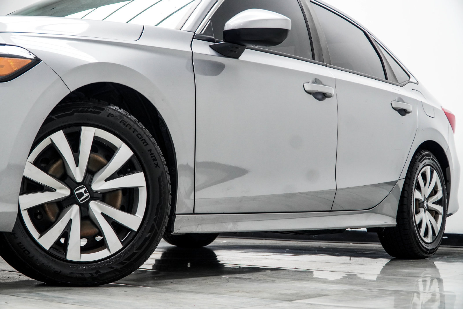 Used 2022 Honda Civic LX image 4