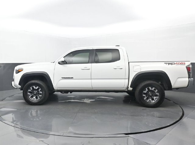 Used 2023 Toyota Tacoma TRD Off-Road w/ Black Out Package (TMS) AWD/4WD image 20