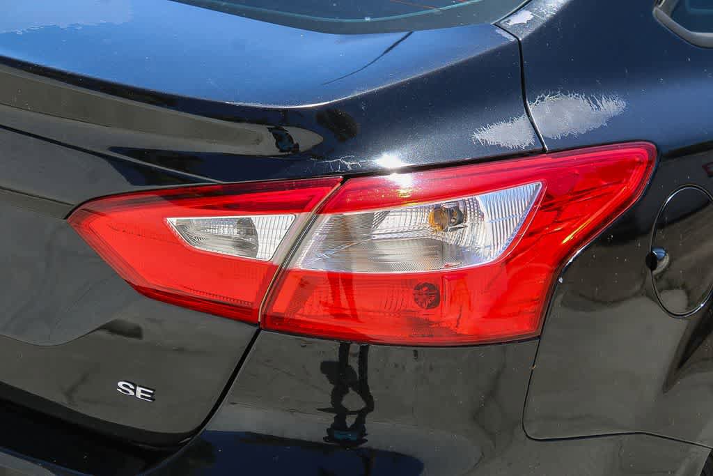 Used 2014 Ford Focus SE FWD image 10