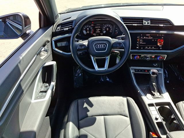Used 2022 Audi Q3 2.0T Premium Plus image 14