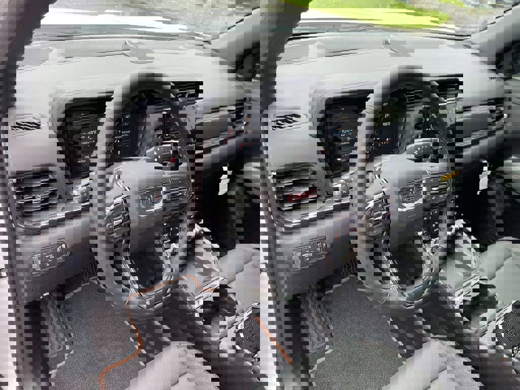 New 2026 GMC Terrain AT4 w/ Convenience Package III image 10