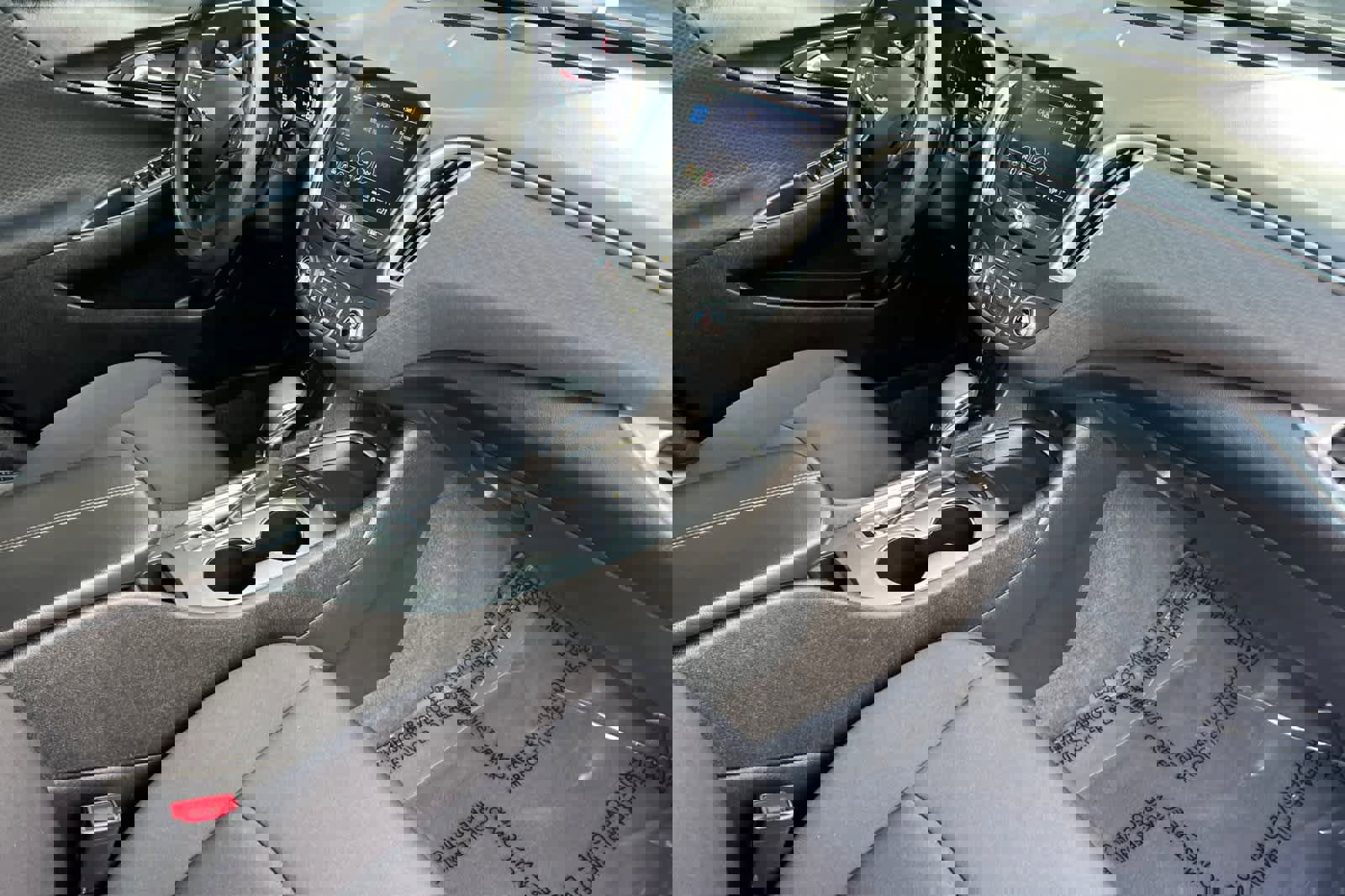 Used 2024 Chevrolet Malibu LT image 18