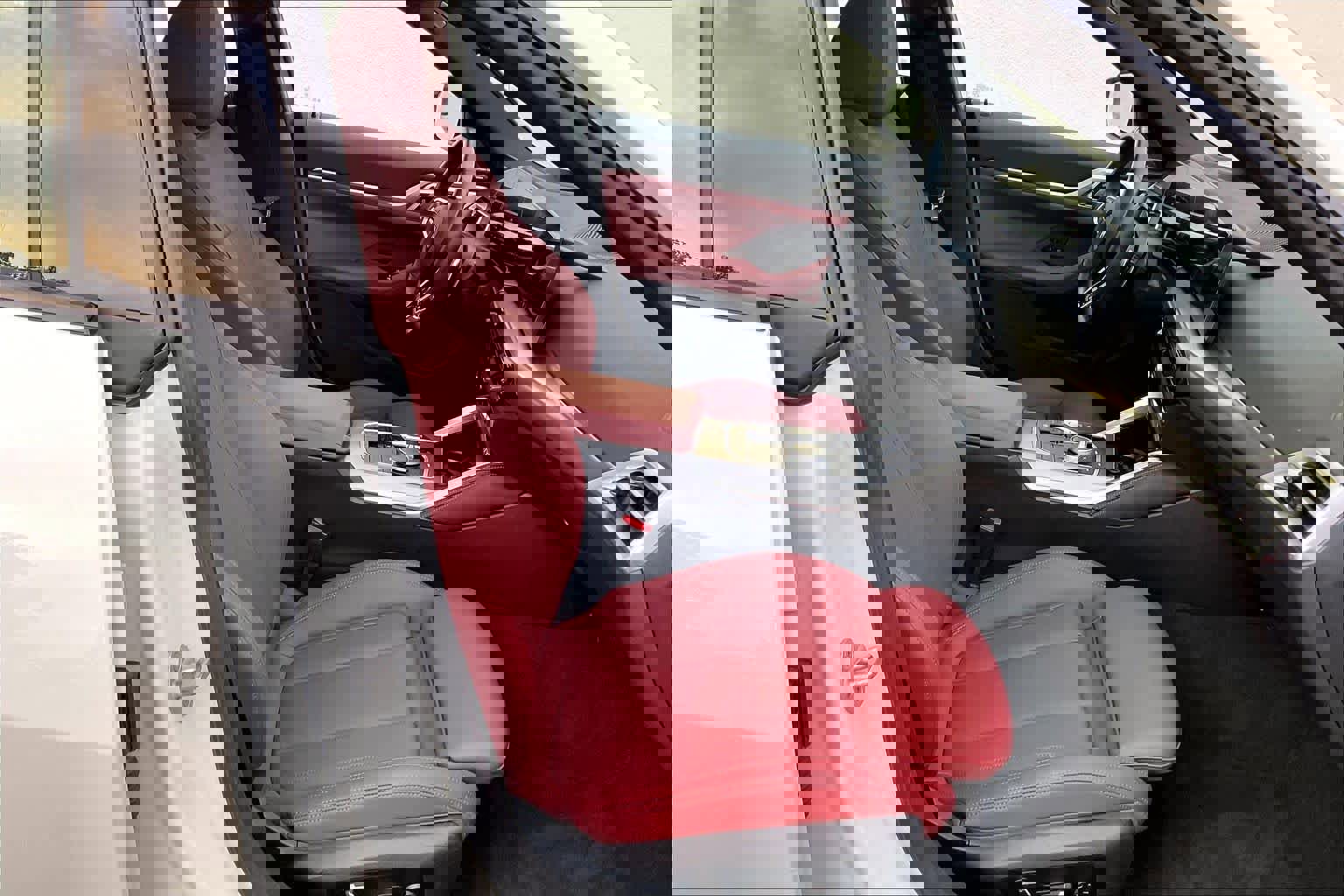 Used 2025 BMW 430i xDrive w/ M Sport Package image 10