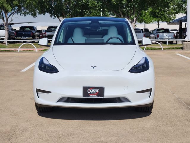Used 2025 Tesla Model Y Long Range RWD image 9