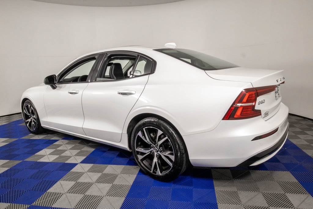 Used 2025 Volvo S60 B5 Core FWD image 6