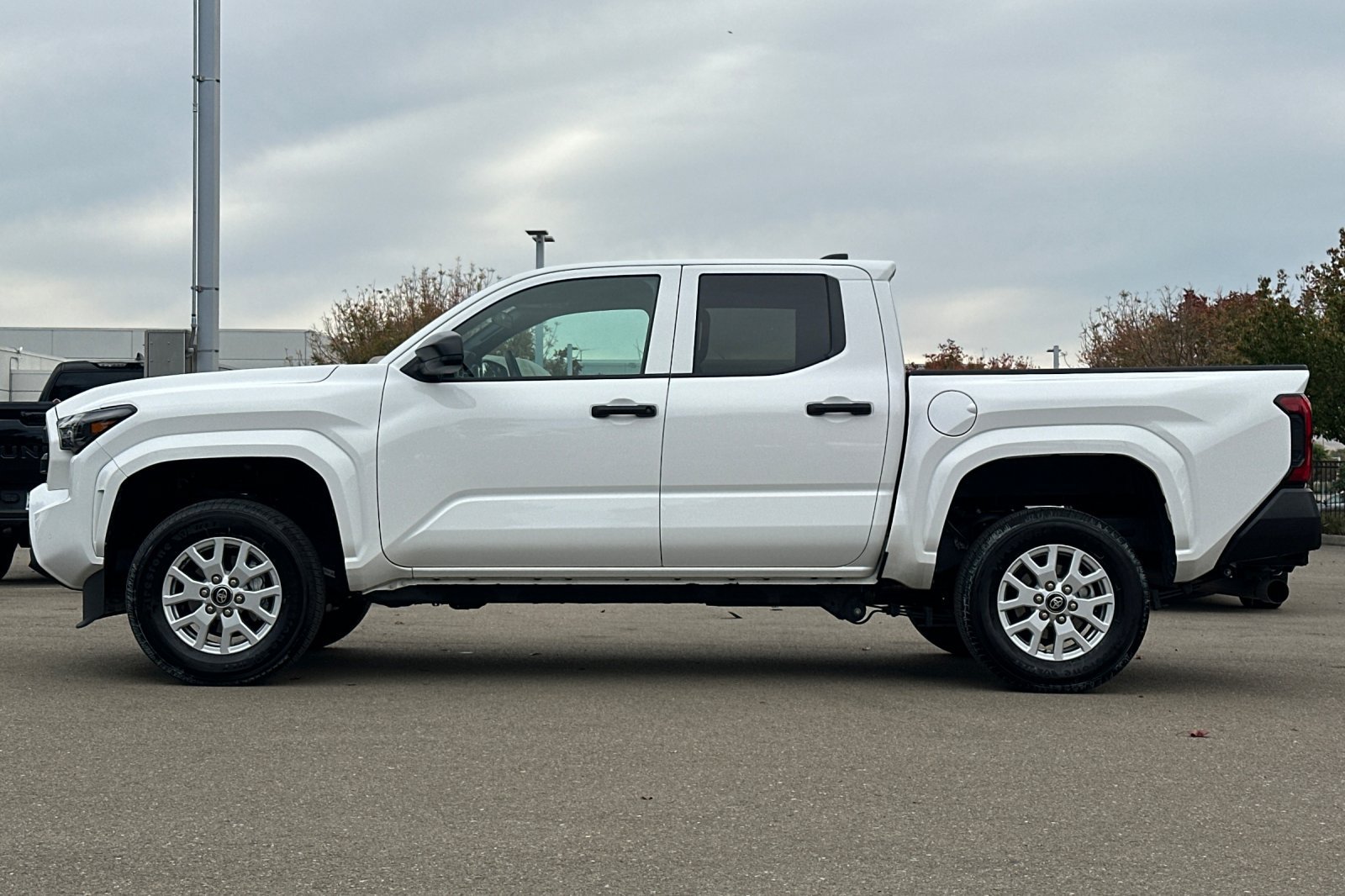 Certified 2025 Toyota Tacoma SR w/ SR Upgrade Package RWD image 7