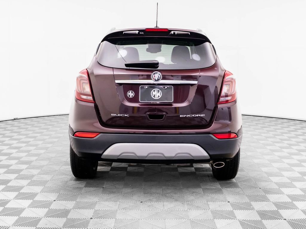 Used 2018 Buick Encore Sport Touring image 5