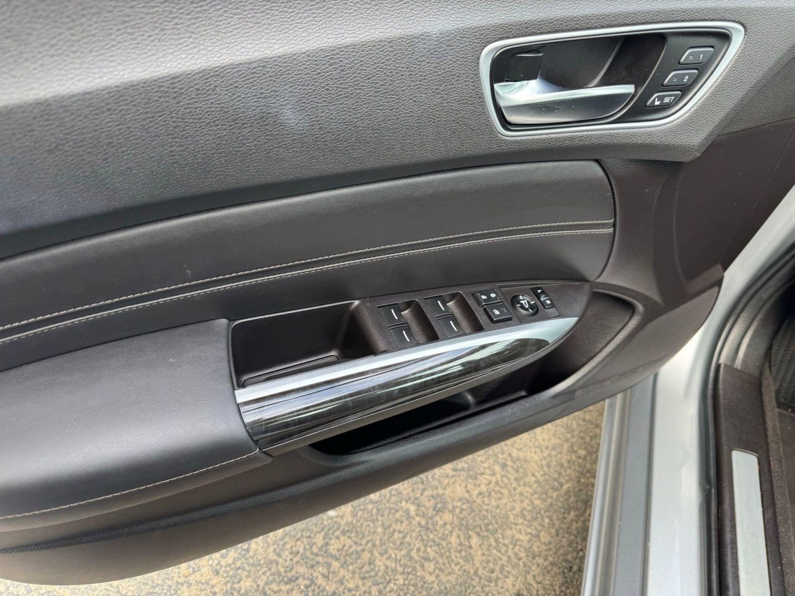 Used 2020 Acura TLX image 21