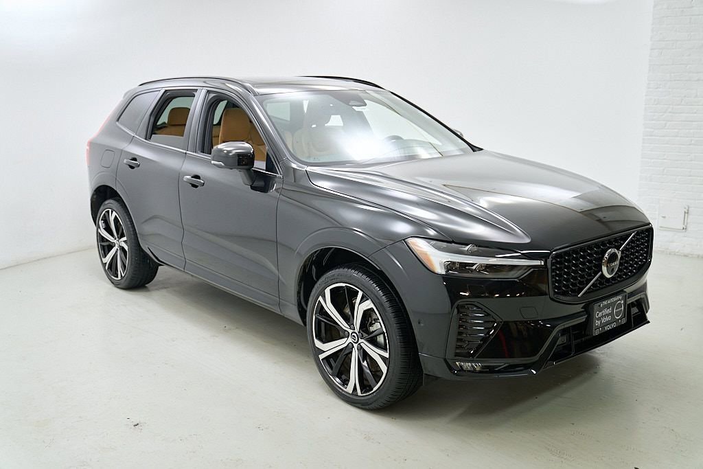 Certified 2023 Volvo XC60 B6 Ultimate w/ Protection Package Premier AWD/4WD image 4