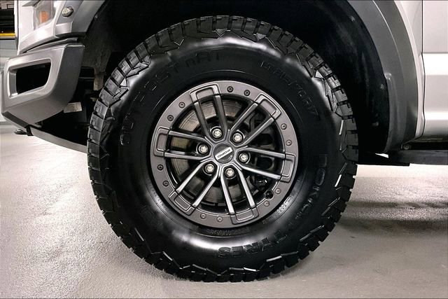 Used 2019 Ford F150 Raptor w/ Equipment Group 802A Luxury AWD/4WD image 8