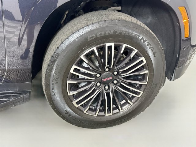 Used 2025 GMC Yukon XL Elevation RWD image 31
