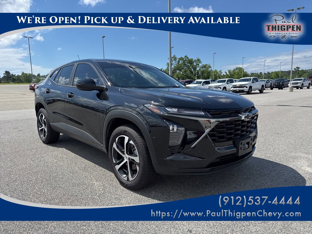Used 2025 Chevrolet Trax RS w/ Driver Confidence Package