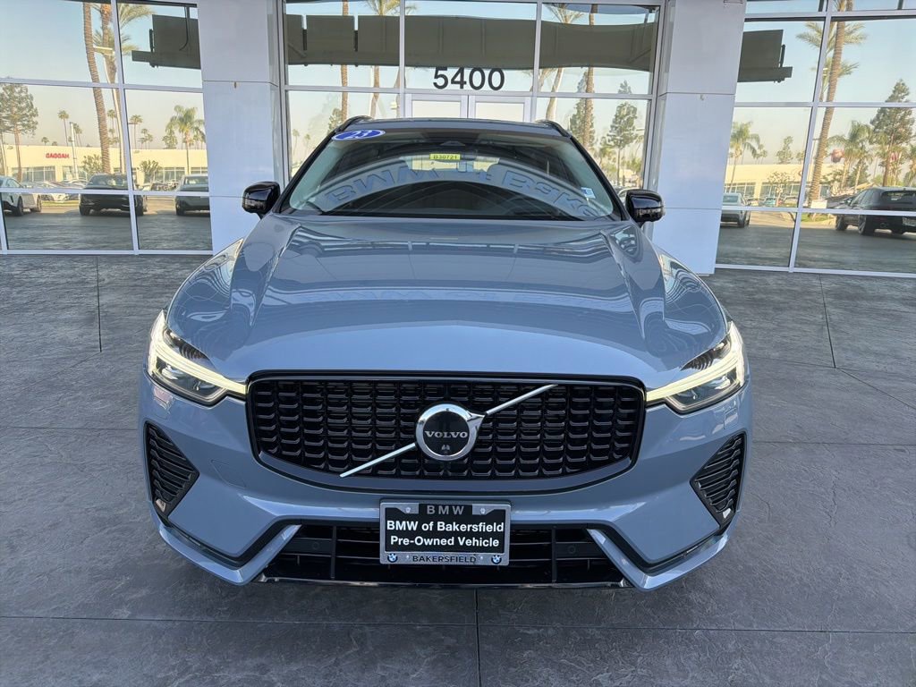 Used 2023 Volvo XC60 B5 Ultimate w/ Climate Package image 2