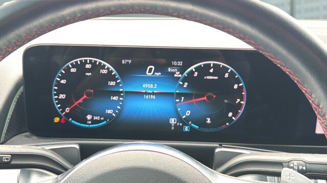Used 2023 Mercedes-Benz GLB 250 image 28