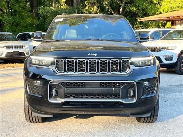 New 2025 Jeep Grand Cherokee L Overland w/ Advanced Protech Group III AWD/4WD image 10