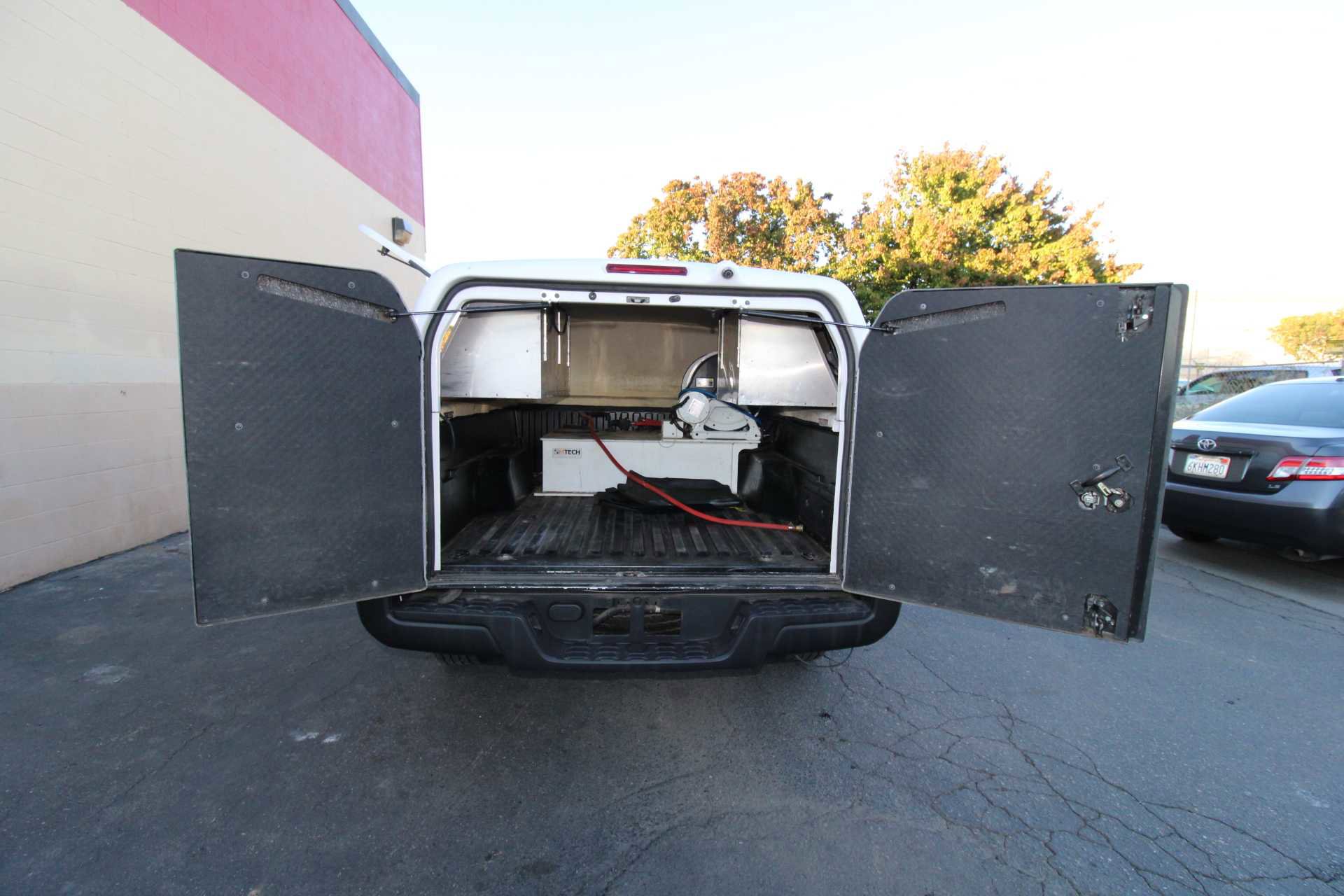 Used 2020 Toyota Tacoma SR image 32