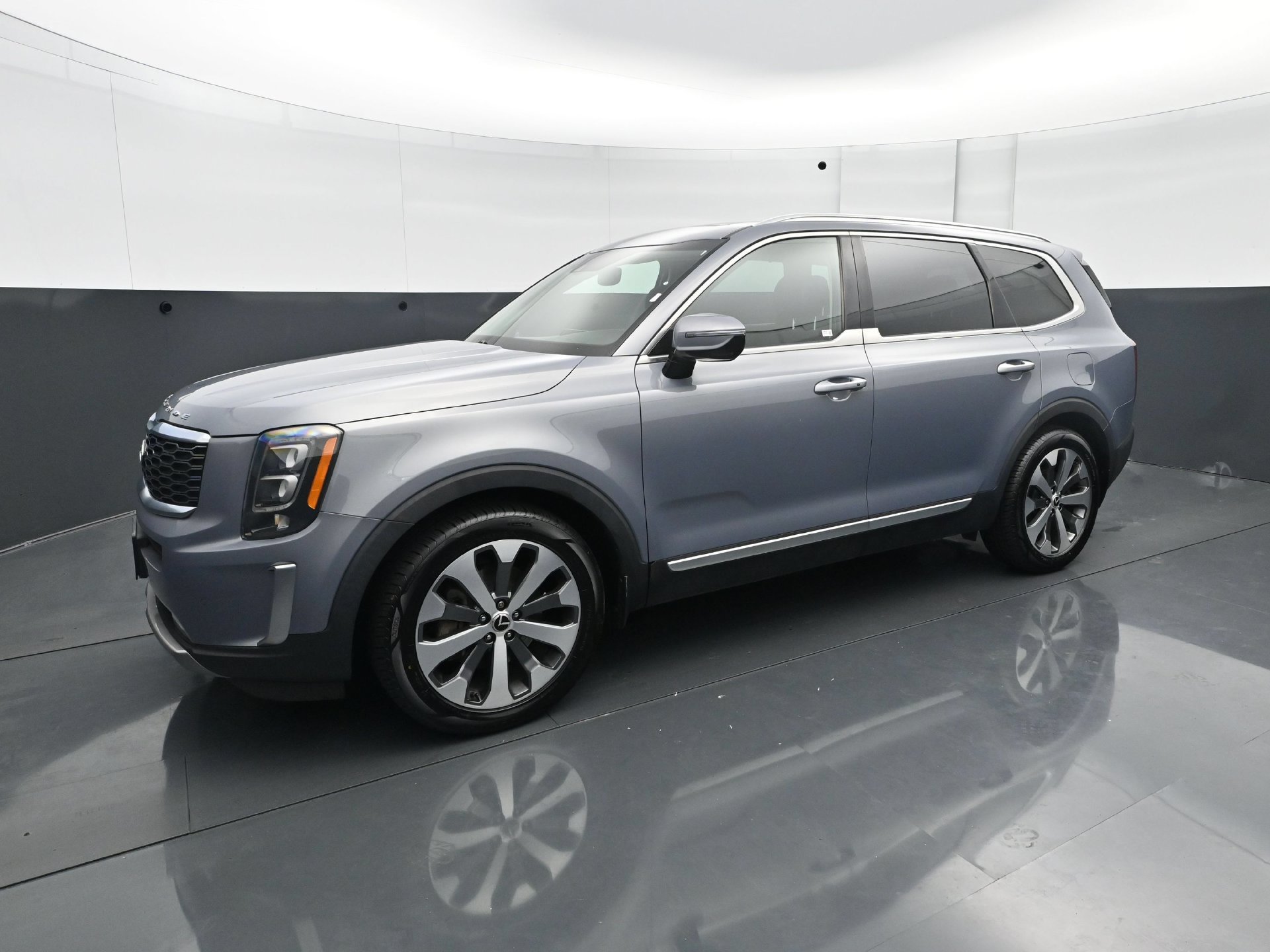 Used 2020 Kia Telluride SX AWD/4WD image 2