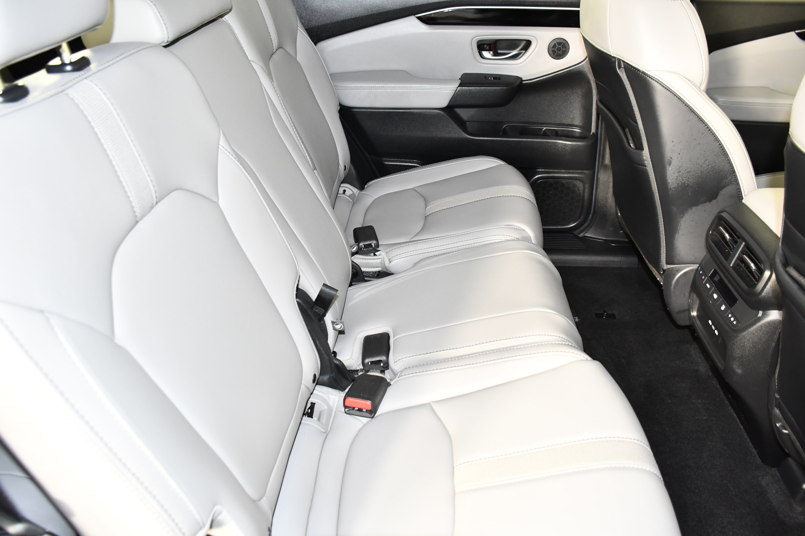 Used 2025 Honda Pilot Touring image 45