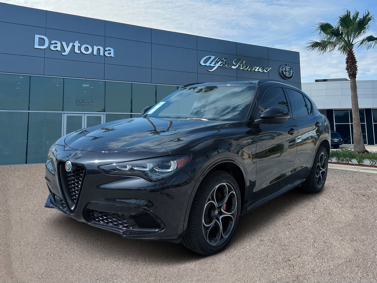New 2025 Alfa Romeo Stelvio Sprint w/ Veloce Package image 7