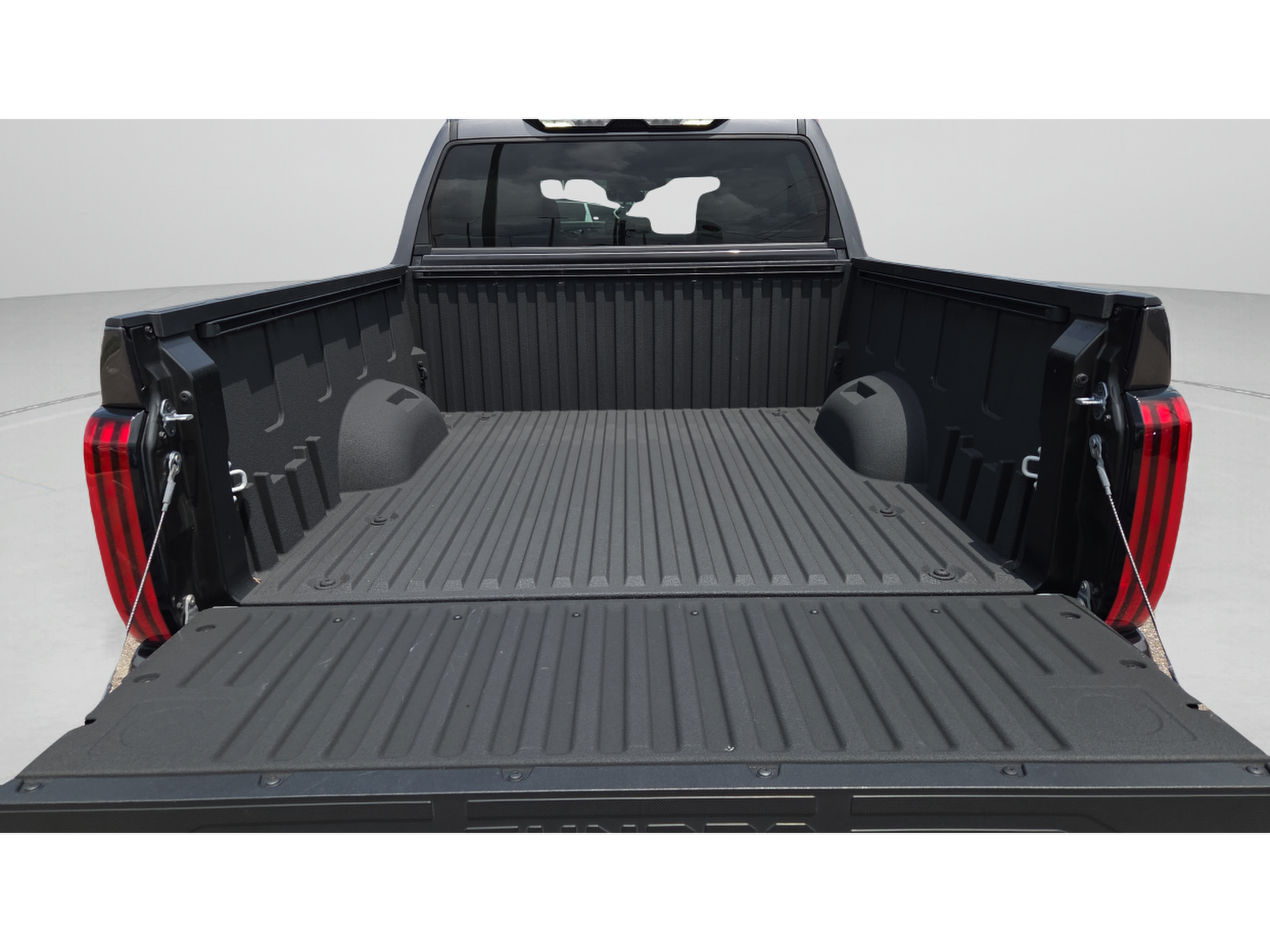 Certified 2025 Toyota Tundra SR5 AWD/4WD image 10