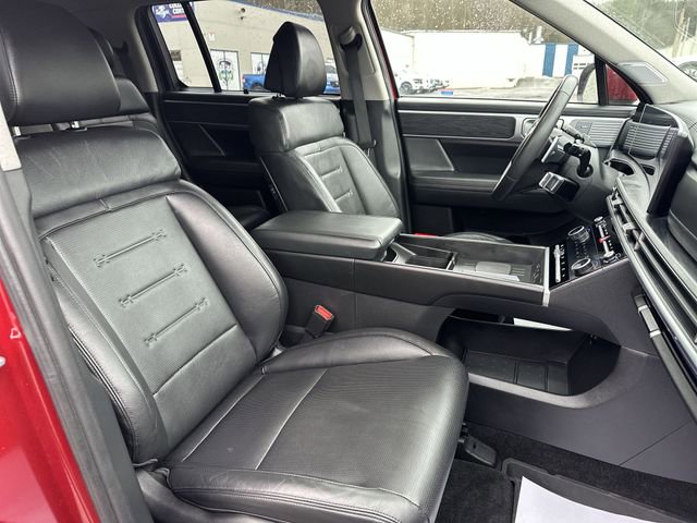 Used 2024 Hyundai Santa Fe Limited image 29