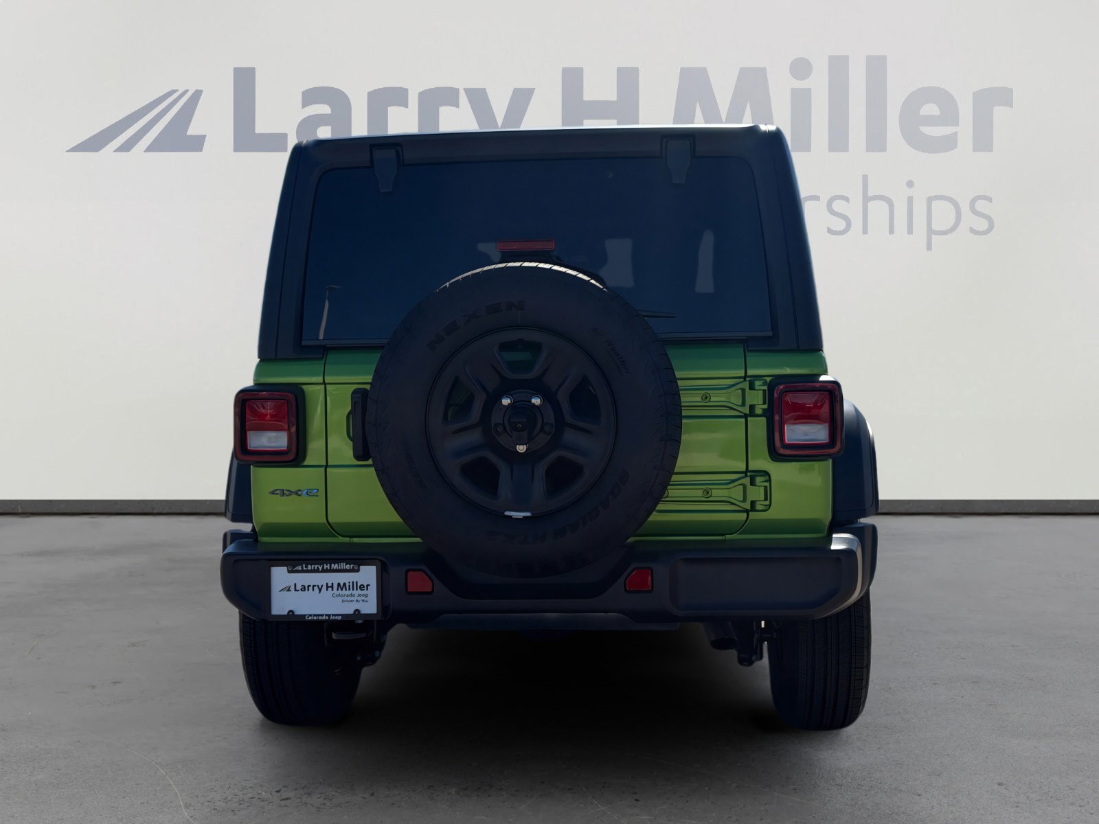 Used 2025 Jeep Wrangler Sport S image 5