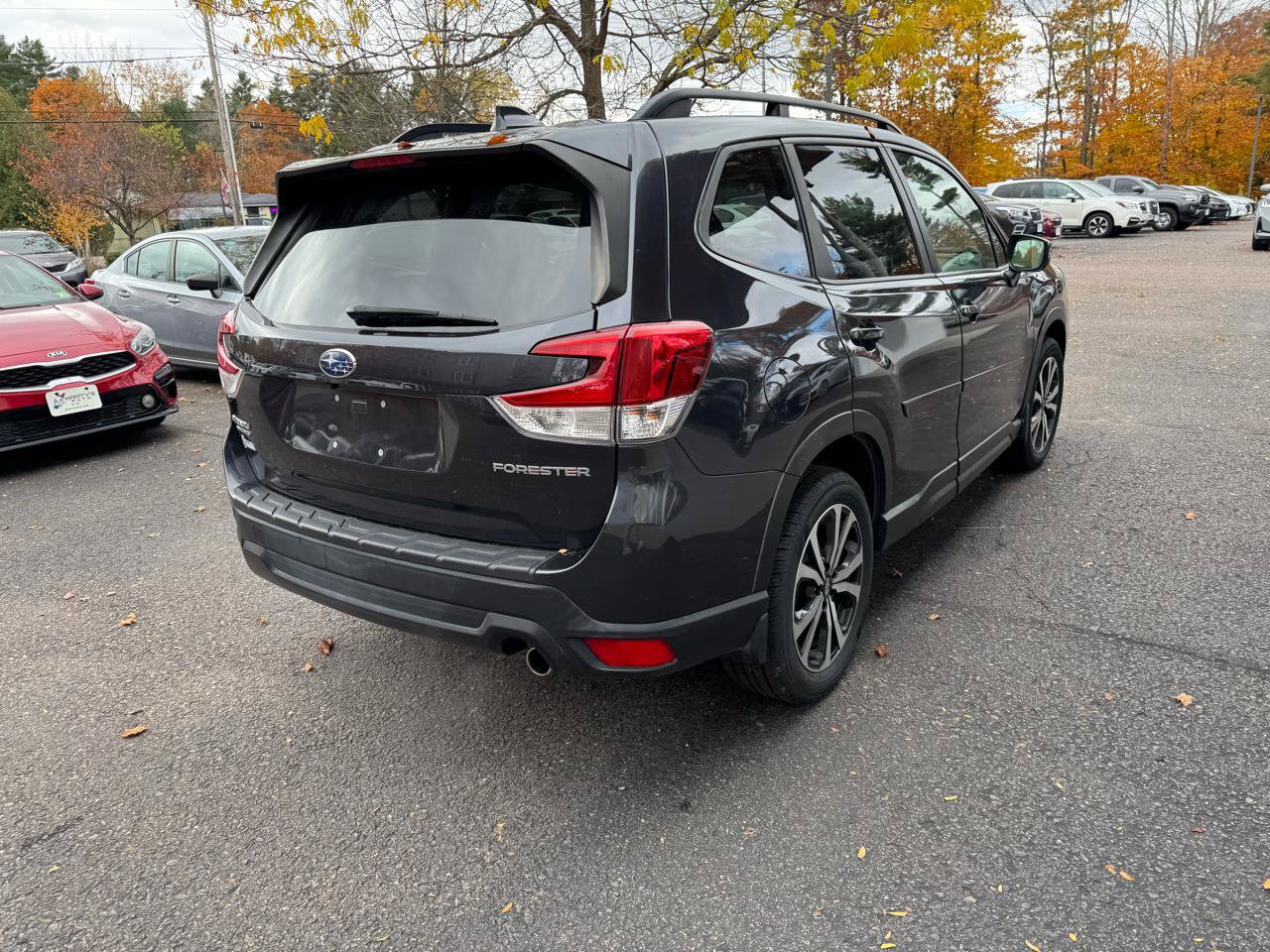 Used 2019 Subaru Forester Limited AWD/4WD image 5