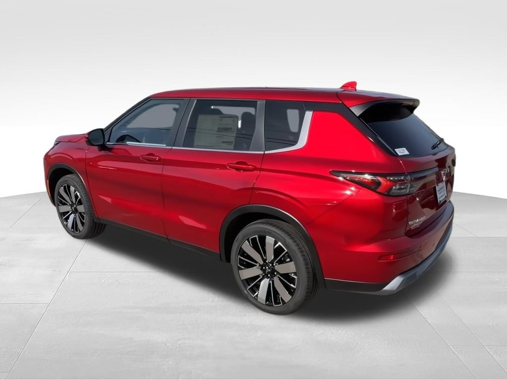 New 2026 Mitsubishi Outlander SE AWD/4WD image 6