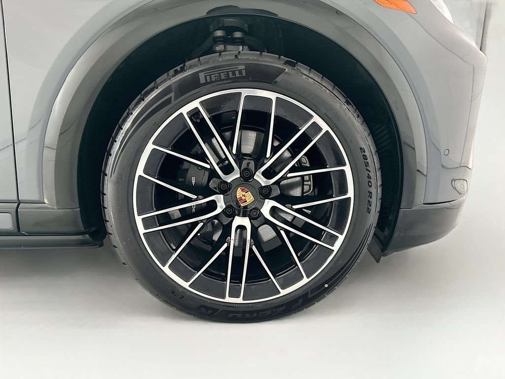 New 2026 Porsche Cayenne Electric AWD/4WD image 32