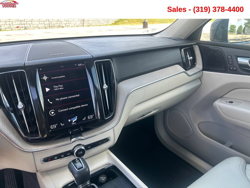 Used 2021 Volvo XC60 T5 Inscription w/ Advanced Package AWD/4WD image 16