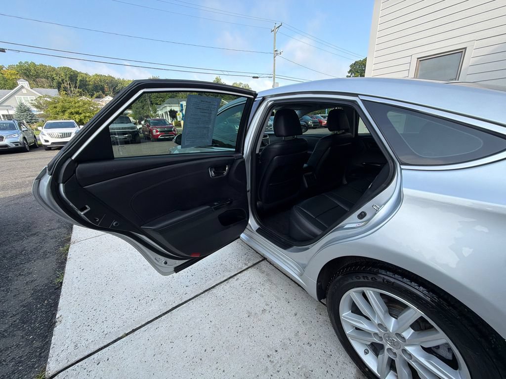 Used 2013 Toyota Avalon XLE FWD image 29
