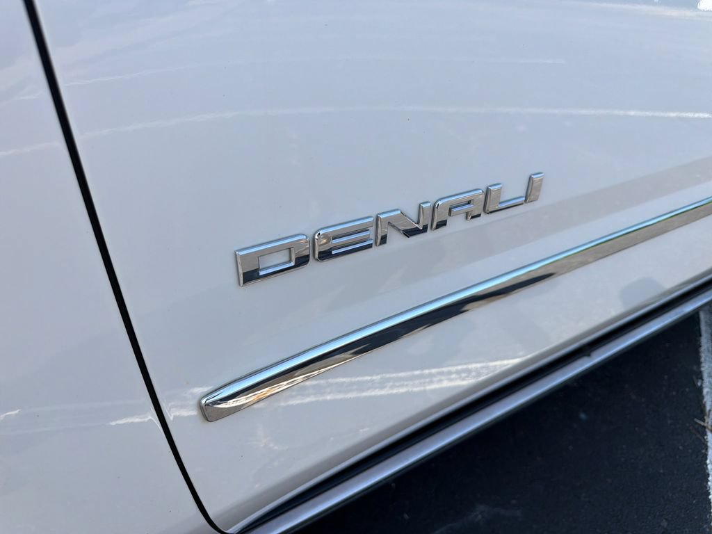 Used 2018 GMC Yukon XL Denali w/ Denali Ultimate Package AWD/4WD image 13