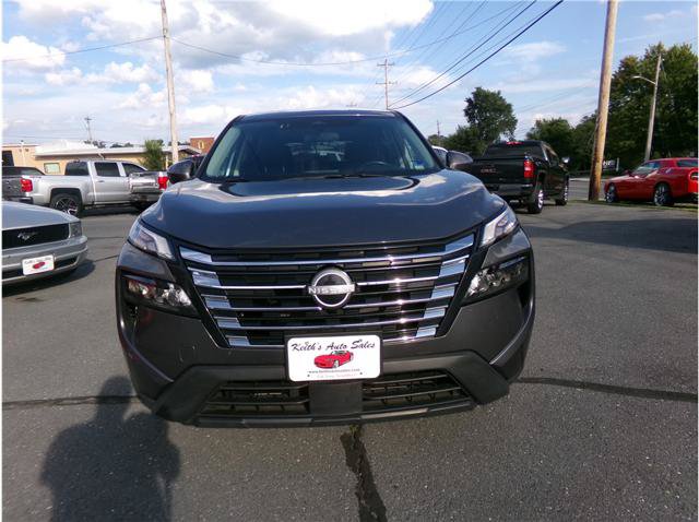 Used 2025 Nissan Rogue SV AWD/4WD image 15