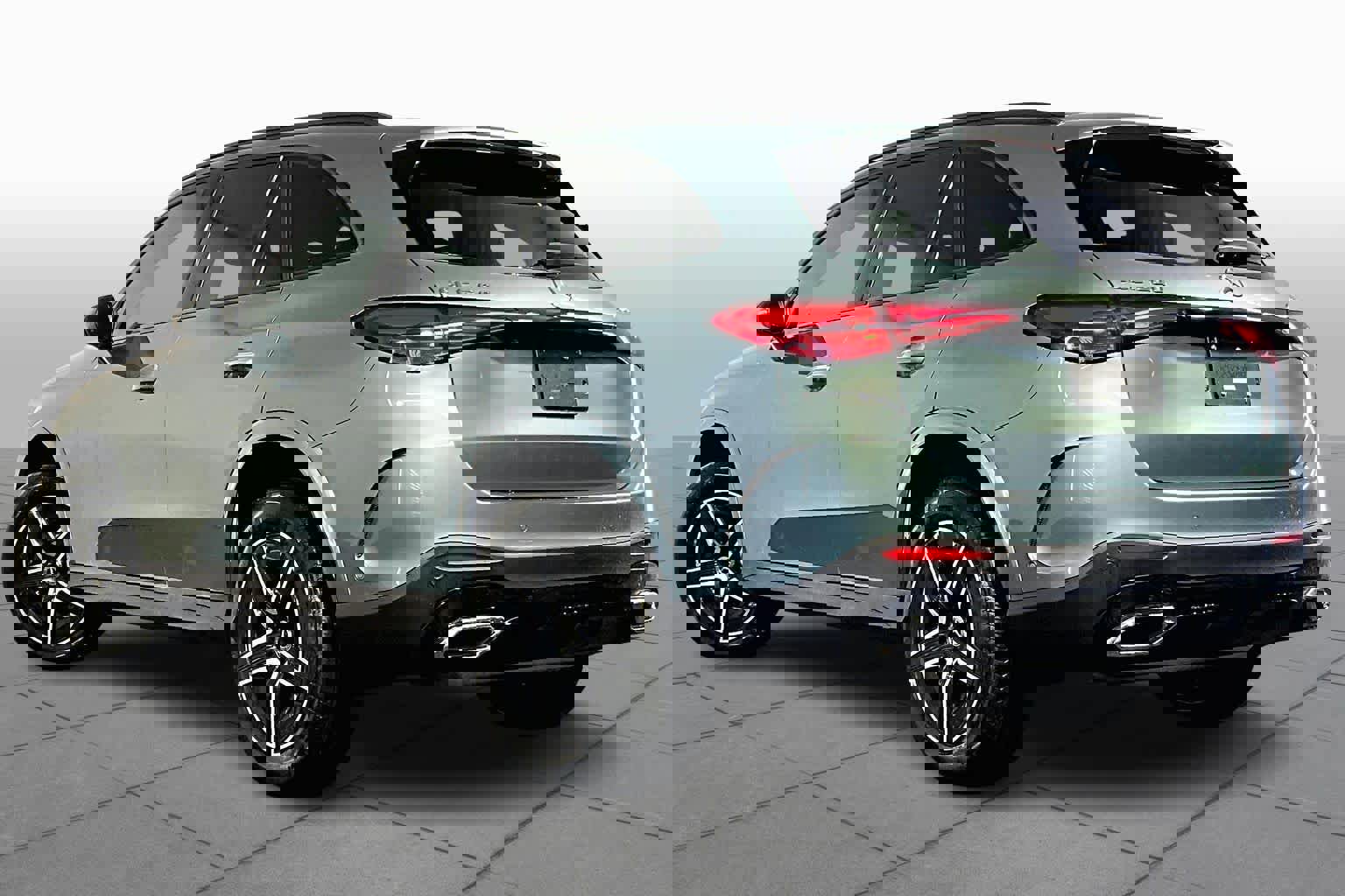 New 2026 Mercedes-Benz GLC 300 4MATIC image 3