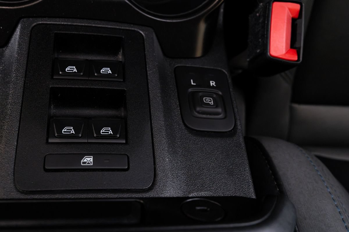 Used 2022 Ford Bronco Black Diamond AWD/4WD image 24