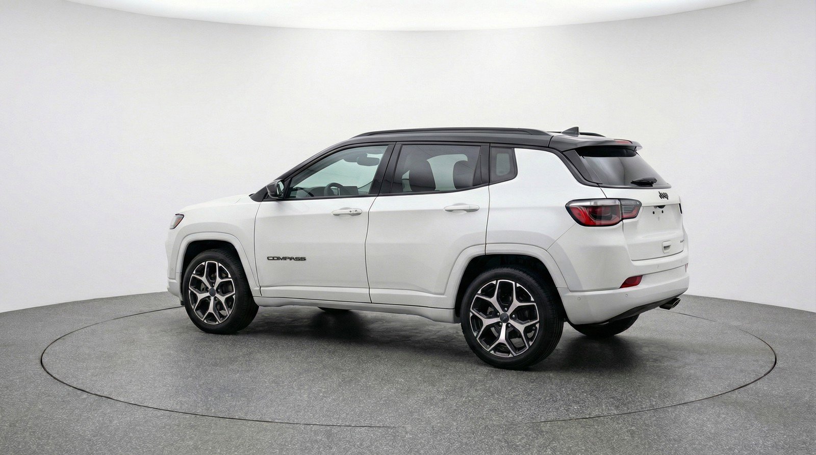 Used 2025 Jeep Compass Limited image 6