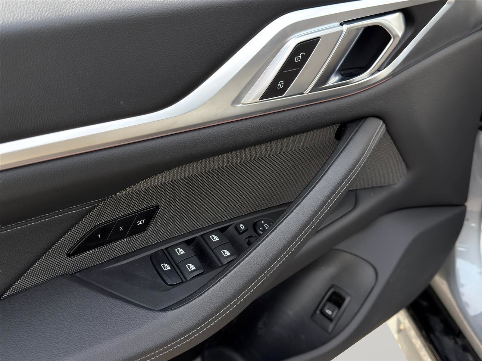 Used 2025 BMW 430i xDrive w/ Premium Package image 8