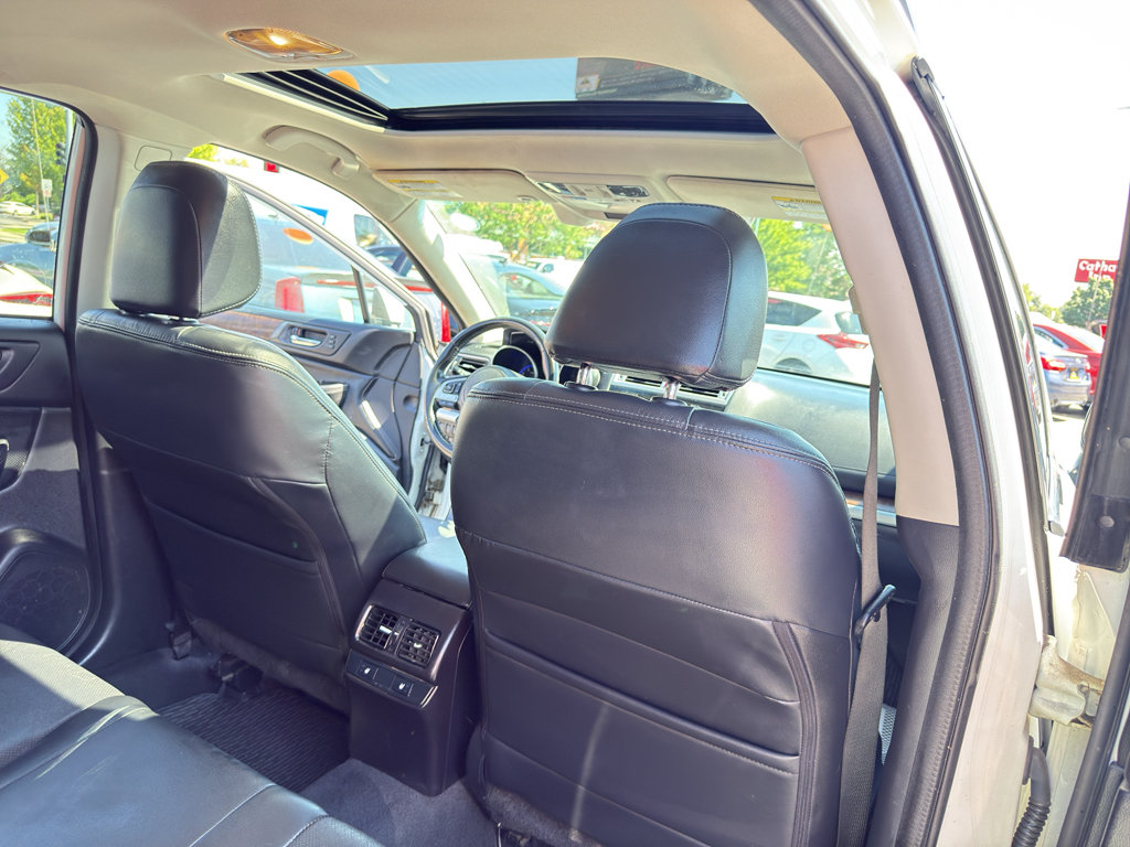 Used 2016 Subaru Outback 3.6R Limited AWD/4WD image 18