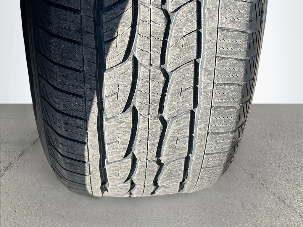 Used 2024 GMC Yukon SLT image 43