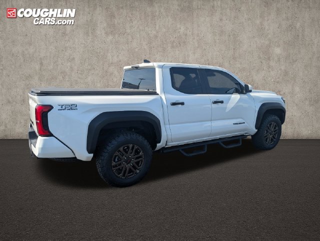 Used 2025 Toyota Tacoma TRD Off-Road AWD/4WD image 8