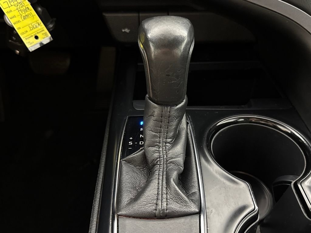 Used 2020 Toyota Camry SE image 18