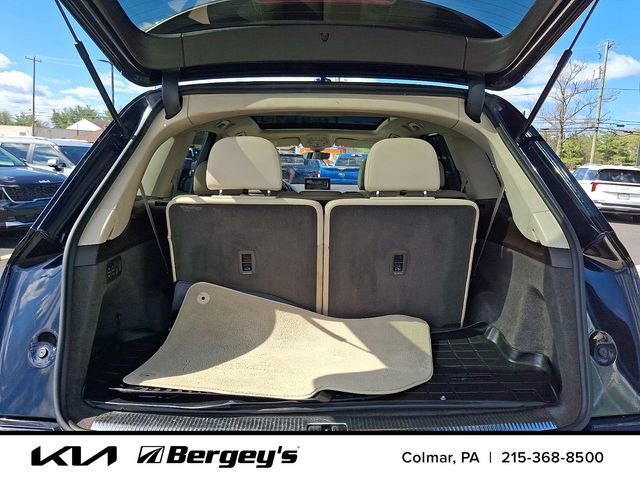 Used 2017 Audi Q7 3.0T Premium Plus w/ Premium Plus Package image 32