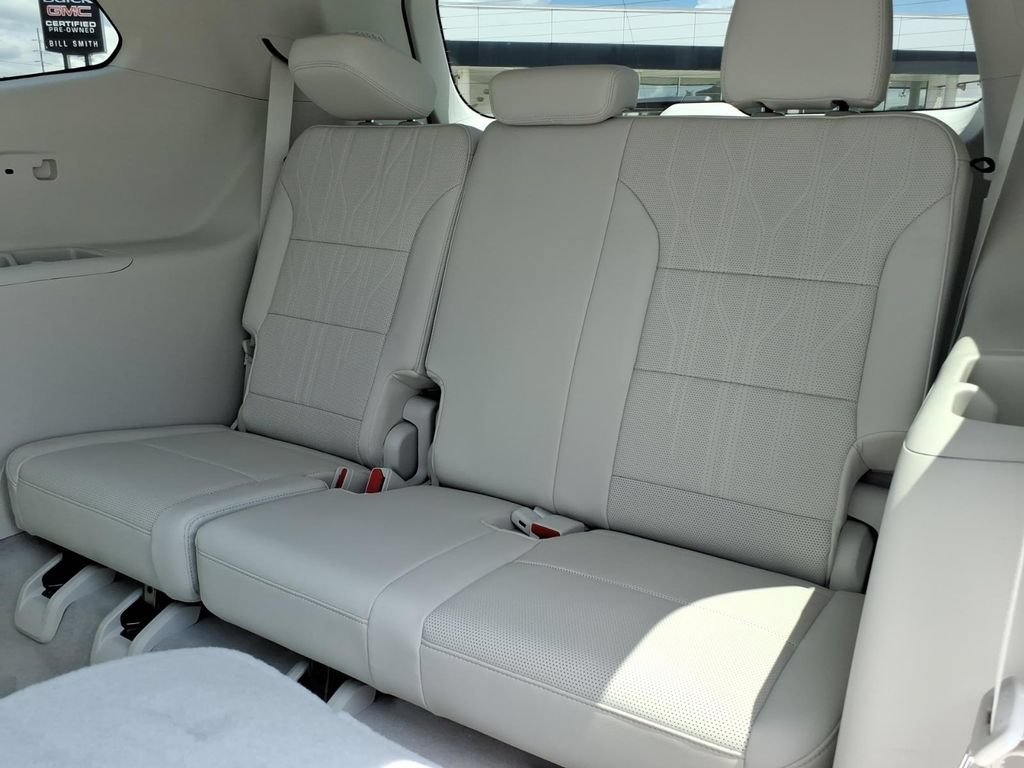 New 2026 Buick Enclave Avenir w/ Super Cruise Package AWD/4WD image 14
