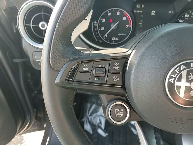 Used 2023 Alfa Romeo Stelvio Veloce image 17