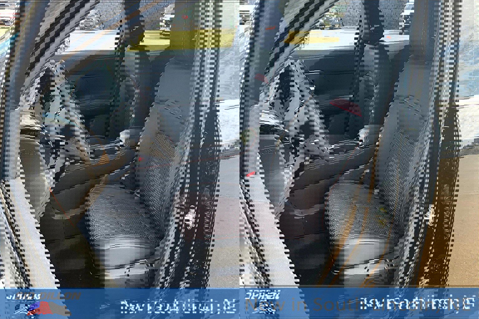 New 2025 Nissan Kicks SR w/ Illumination Package image 9