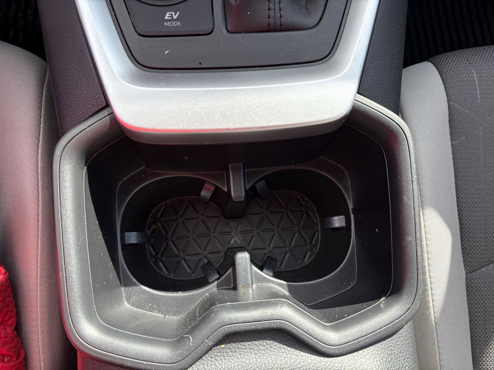 Used 2025 Toyota RAV4 XLE w/ Convenience Package image 16