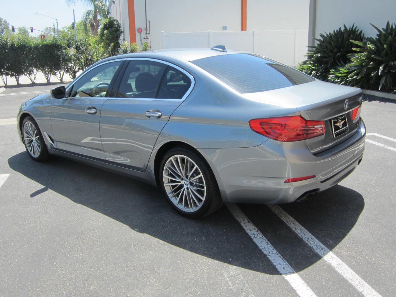Used 2018 BMW 540i w/ Premium Package image 5