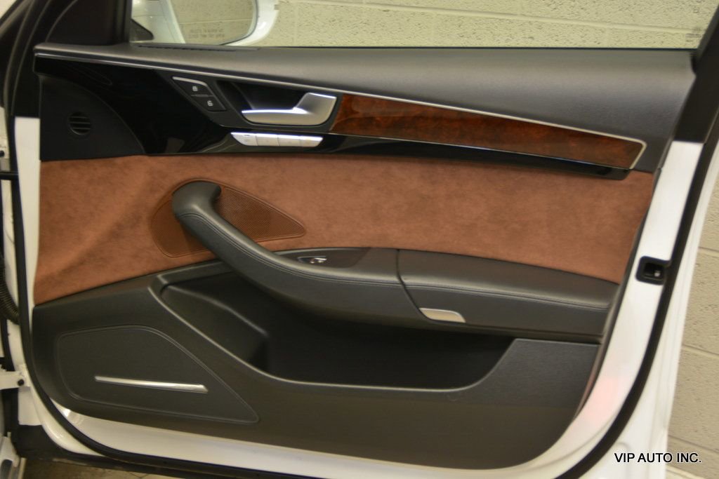 Used 2012 Audi A8 L 4.2 w/ Rear Seat Comfort Pkg image 8