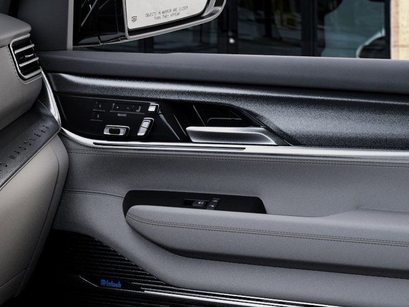 New 2026 Jeep Grand Wagoneer Summit AWD/4WD image 25